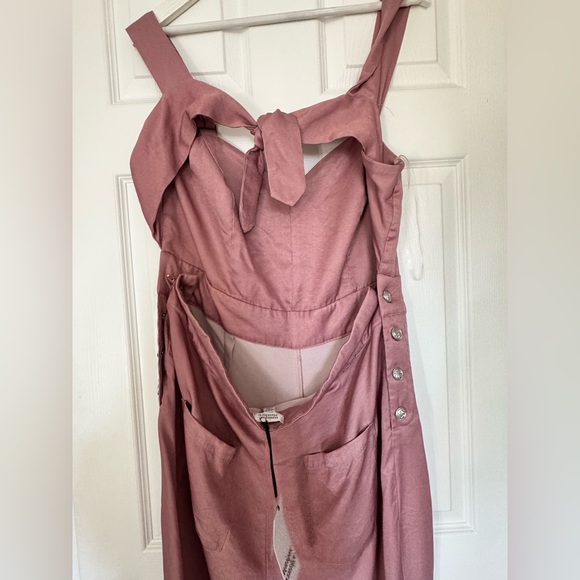 NWT Dusty Rose Tie-Back Suspender Jumpsuit Wide Leg Adjustable Straps Pockets 2X - Picture 14 of 14